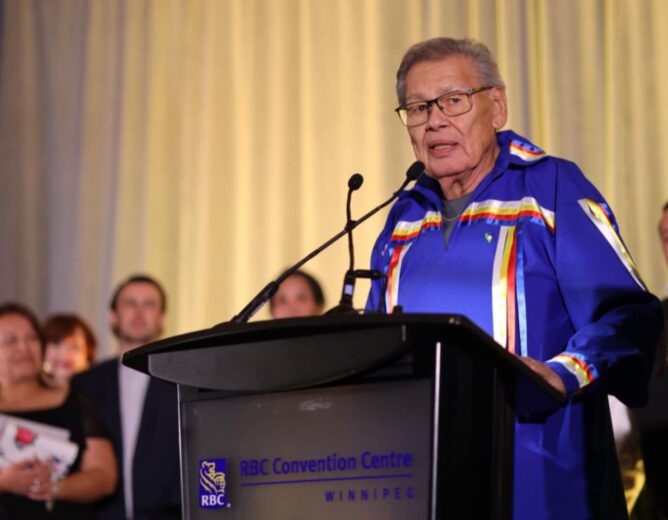 Chief Jim Bear receives the Lifetime Achievement Award at the Treaty One Gala